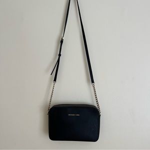 Michael Kors Jet Set Travel Large Crossbody • Black Saffiano Leather